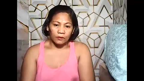 betty_83 online show from 6, 2, 2026