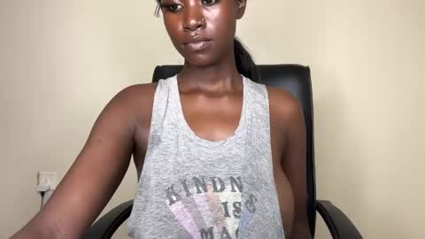 Snapshot of betty_fire_ chatting on 27, 1, 2025 Adah online show from 27, 1, 2025