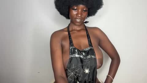 Snapshot of betty_fire_ chatting on 7, 5, 2026 Adah online show from 7, 5, 2026