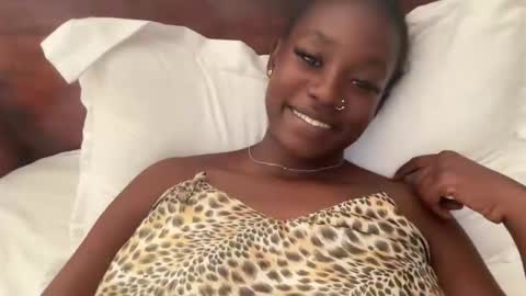 Snapshot of betty_fire_ chatting on 7, 6, 2026 Adah online show from 7, 6, 2026