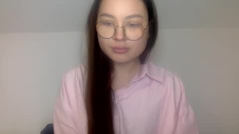 betty_poole online show from 19, 12, 2024