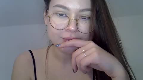 betty_poole online show from 20, 12, 2024