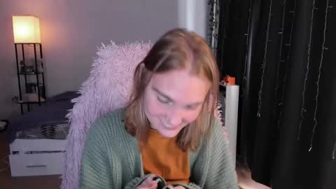Snapshot of betty_witchy chatting on 14, 5, 2026 Dory make me happier online show from 14, 5, 2026