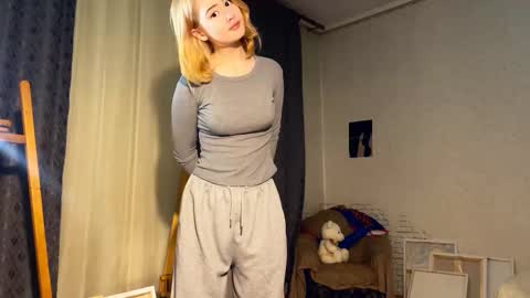 Hinata online show from 18, 2, 2026