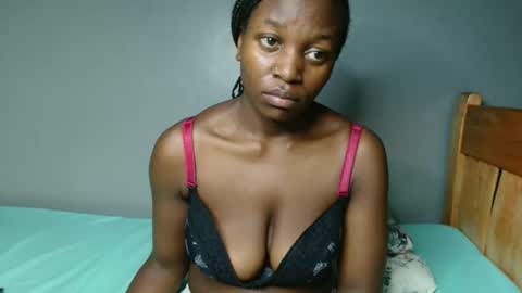 Snapshot of beverly_bay chatting on 22, 5, 2026 beverly online show from 22, 5, 2026