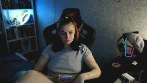 beverly_yay online show from 24, 4, 2026