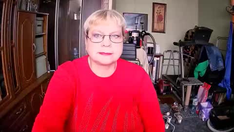 Snapshot of beverlyqcynia chatting on 7, 11, 2025 BeverlyQCynia online show from 7, 11, 2025