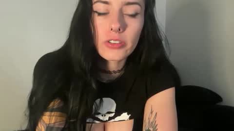 Snapshot of bexbex945874 chatting on 17, 12, 2025 bexbex945874 online show from 17, 12, 2025