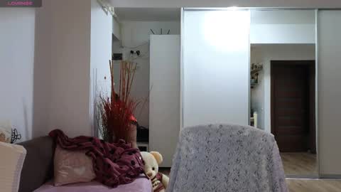   BeyonceDoll       Twitter DollBeyonce    online show from 28, 2, 2026