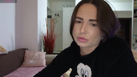   BeyonceDoll       Twitter DollBeyonce    online show from 5, 3, 2026