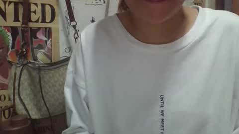 Snapshot of bheatrixx chatting on 8, 3, 2026 bheatrixx online show from 8, 3, 2026