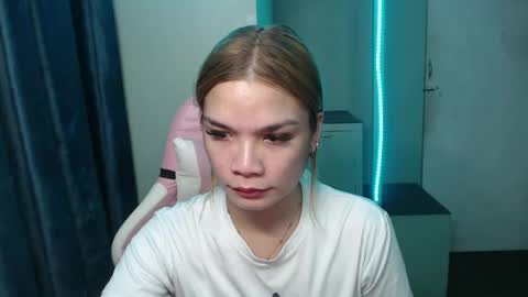 Snapshot of bheefuck52 chatting on 2, 1, 2025 bhee52 online show from 2, 1, 2025