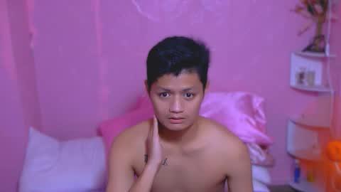 bhillrhey121103 online show from 24, 10, 2025