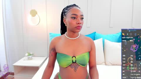 Snapshot of bhritany_brow chatting on 2, 2, 2025 Bhri online show from 2, 2, 2025