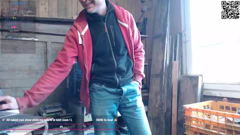 My name is David and if you like public exhibitions you wont be disappointed with me LoL - My favorite vibes is 44  online show from 12, 2, 2025