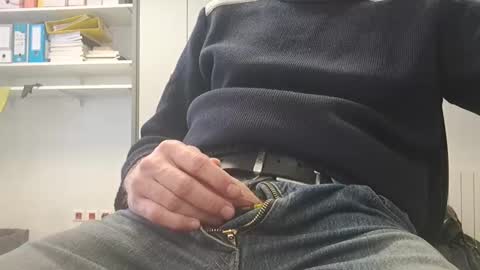 My name is David and if you like public exhibitions you wont be disappointed with me LoL - My favorite vibes is 44  online show from 26, 2, 2025