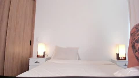 bianca and maxwell online show from 19, 4, 2026