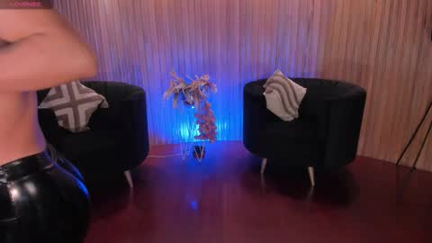 Bianca Pierce online show from 4, 12, 2025