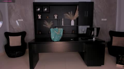 Bianca Pierce online show from 21, 12, 2025