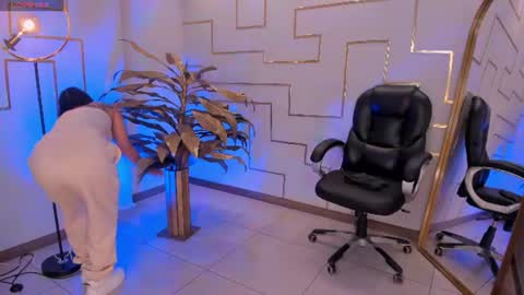 Bianca Pierce online show from 24, 7, 2026