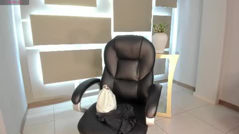 Bianca Pierce online show from 27, 7, 2026