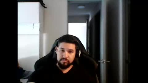 latinBoyHuge online show from 24, 11, 2025