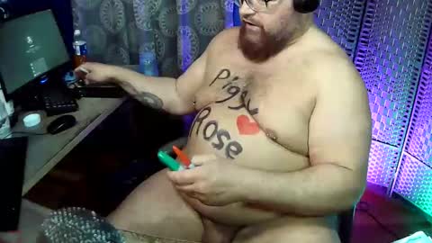 Snapshot of bigbear4cuddles chatting on 28, 4, 2026 BigBear4Cuddles online show from 28, 4, 2026