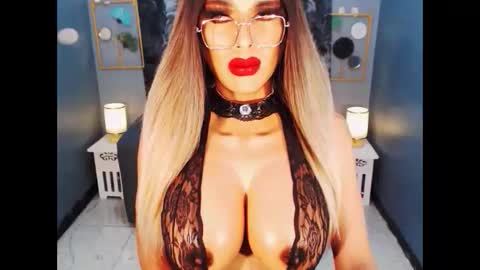 Loraine Cruz online show from 14, 5, 2026