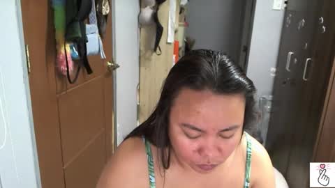 Snapshot of bigboobslyn chatting on 1, 5, 2026 bigboobslyn online show from 1, 5, 2026