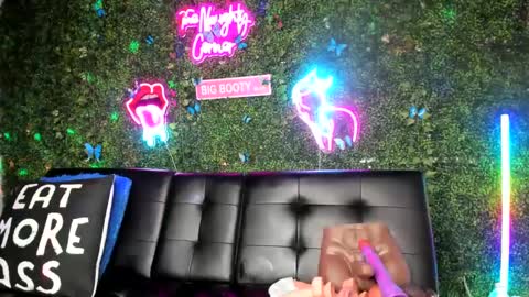 bigbuttsarena online show from 3, 12, 2024