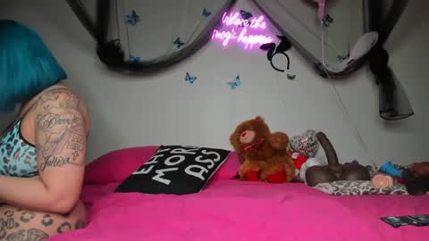 bigbuttsarena online show from 17, 2, 2025