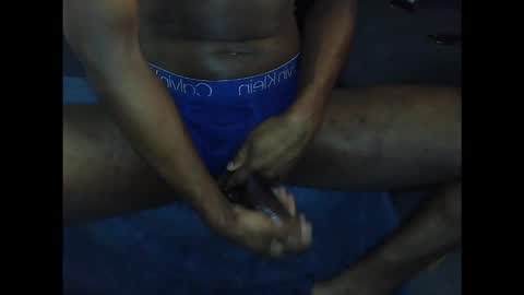 Snapshot of bigcalvin10 chatting on 17, 12, 2025 bigcalvin10 online show from 17, 12, 2025