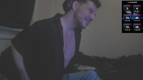 Jon - Im Straight online show from 11, 11, 2025