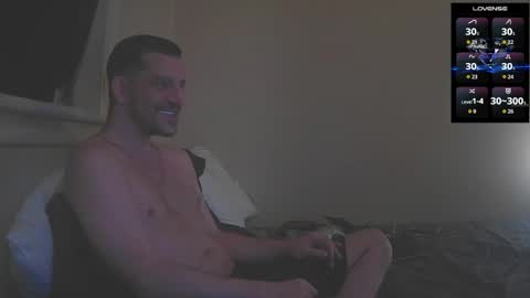 Jon - Im Straight online show from 19, 11, 2025