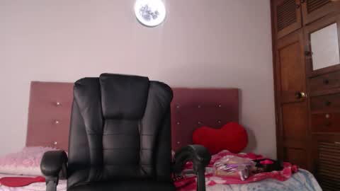 Snapshot of bigclit_isa chatting on 16, 3, 2026 bigclit_isa online show from 16, 3, 2026