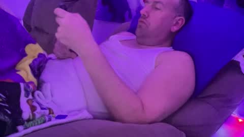 bigcocksuckingslut online show from 24, 3, 2026