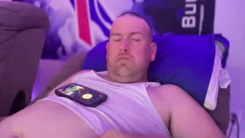 bigcocksuckingslut online show from 21, 4, 2026