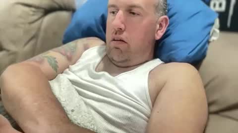 bigcocksuckingslut online show from 24, 4, 2026