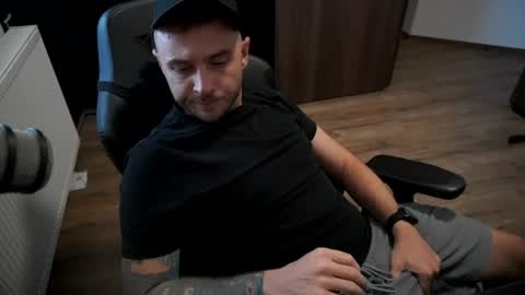 bigdikrogue online show from 18, 7, 2026