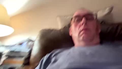 Snapshot of biggloves4bighands chatting on 18, 9, 2025 biggloves4bighands online show from 18, 9, 2025