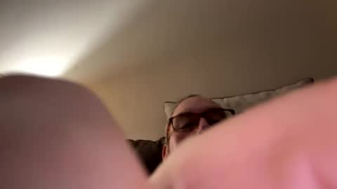 Snapshot of biggloves4bighands chatting on 23, 9, 2025 biggloves4bighands online show from 23, 9, 2025