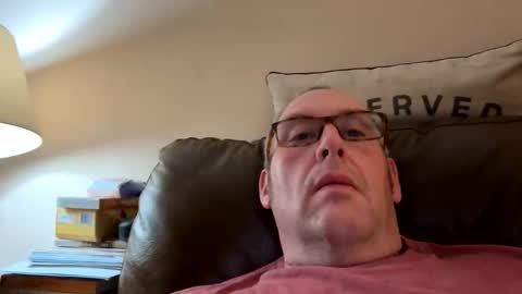 Snapshot of biggloves4bighands chatting on 24, 9, 2025 biggloves4bighands online show from 24, 9, 2025