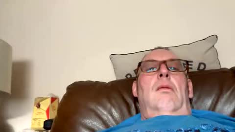 Snapshot of biggloves4bighands chatting on 20, 11, 2025 biggloves4bighands online show from 20, 11, 2025