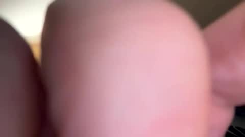 Snapshot of biggloves4bighands chatting on 25, 11, 2025 biggloves4bighands online show from 25, 11, 2025