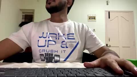 Snapshot of bighandsomesatisfy chatting on 8, 1, 2025 bighandsomesatisfy online show from 8, 1, 2025