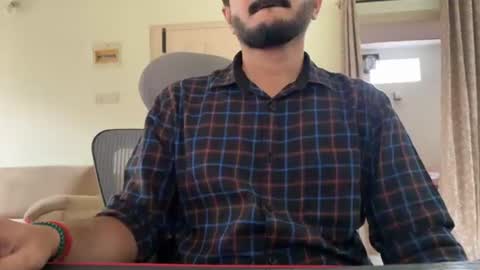 bighandsomesatisfy online show from 28, 7, 2026