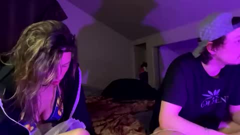 Snapshot of bigkitties69 chatting on 19, 11, 2025 Bigkitties online show from 19, 11, 2025