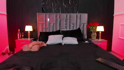 Snapshot of bigsexxyass chatting on 8, 5, 2026 Zayra online show from 8, 5, 2026