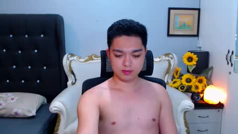 Snapshot of bigshowforyouxx chatting on 19, 2, 2025 Jay online show from 19, 2, 2025