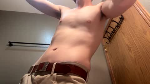 Snapshot of bigskinnyboyshh chatting on 24, 12, 2024 bigskinnyboyshh online show from 24, 12, 2024